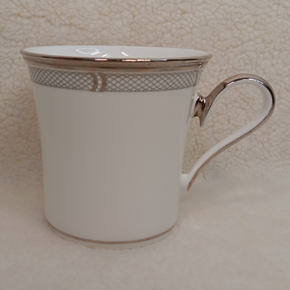 Lenox Solitaire White Porcelain  with PlatiunimTrim Replacement Coffee Tea Mug